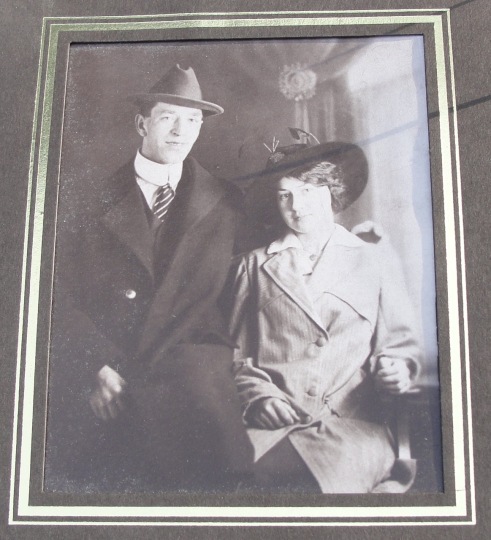 John &amp; Yvonne Hochreiter 1916